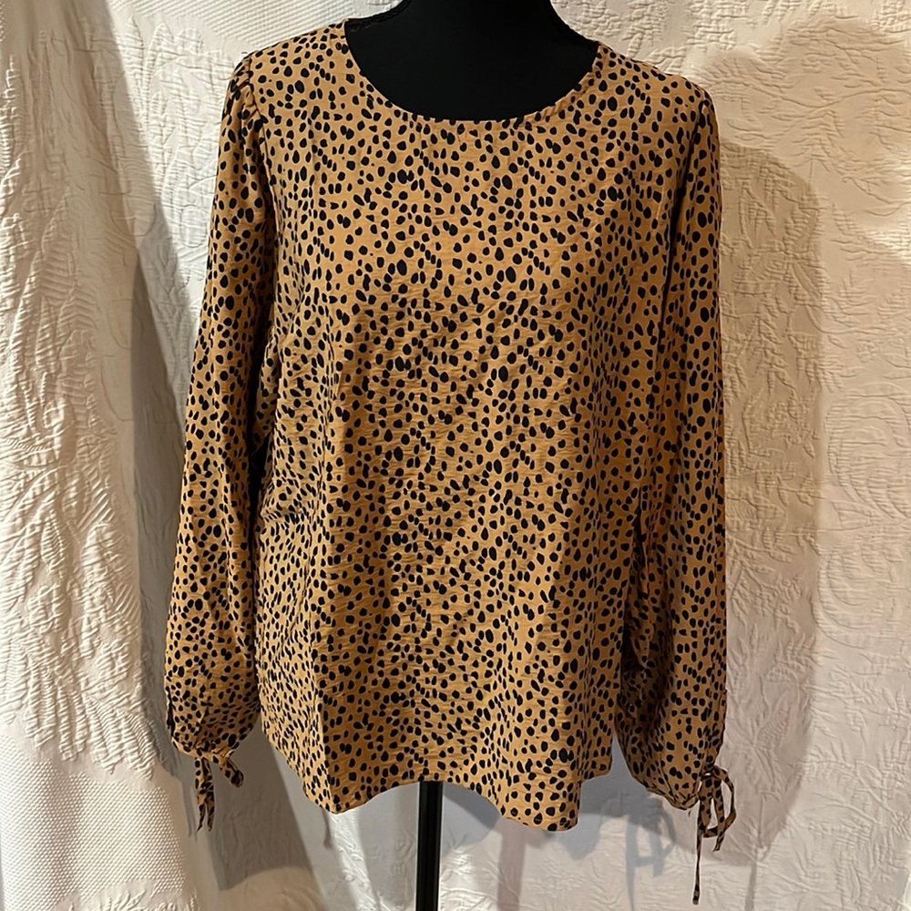 Michelle McDowell Lost in the‎ wild desert sawyer top, size medium, NWT